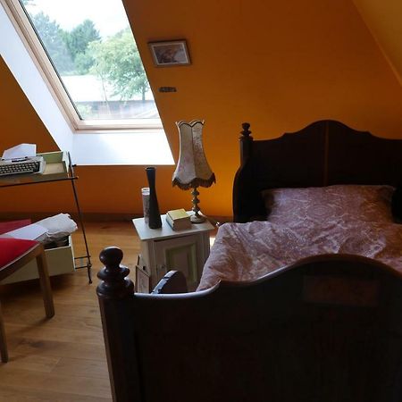 Kleine Villa Im Wilden Garten Gummersbach Exteriör bild
